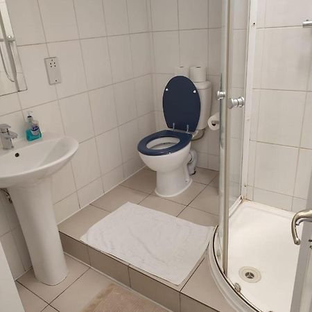 Room At 264 ロンドン エクステリア 写真